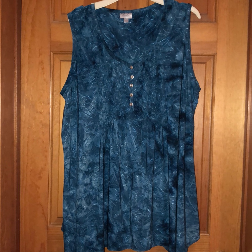 Avenue Tank Top Blouse